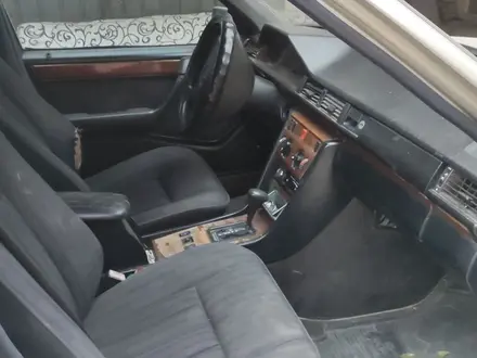 Mercedes-Benz E 230 1991 года за 640 000 тг. в Алматы – фото 8