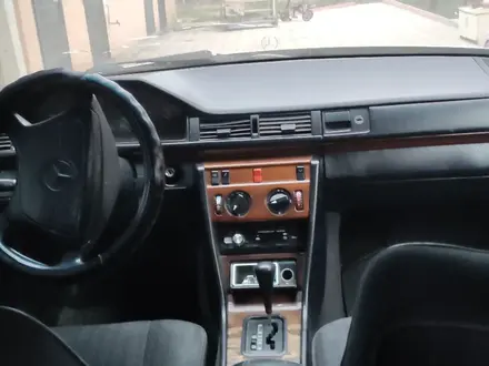 Mercedes-Benz E 230 1991 года за 640 000 тг. в Алматы – фото 9