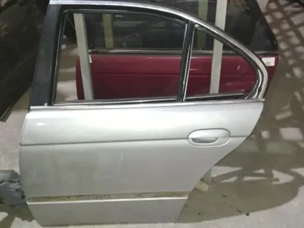 Двери задние на BMW e39 за 15 000 тг. в Алматы – фото 2