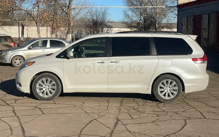 Toyota Sienna 2012 года за 13 000 000 тг. в Уральск