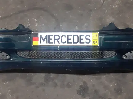 Передний бампер дорест Mercedes Benz C class W203 за 60 000 тг. в Алматы