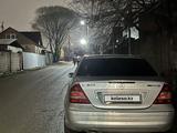 Mercedes-Benz C 230 2005 года за 3 500 000 тг. в Есик – фото 4