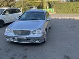 Mercedes-Benz C 230 2005 года за 3 500 000 тг. в Есик – фото 2