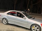 Mercedes-Benz C 230 2005 года за 3 500 000 тг. в Есик – фото 5