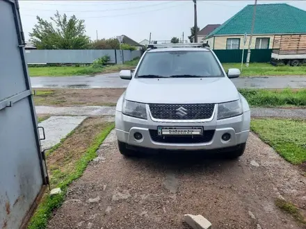 Suzuki Grand Vitara 2011 года за 6 200 000 тг. в Уральск