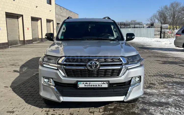 Toyota Land Cruiser 2010 года за 18 500 000 тг. в Уральск