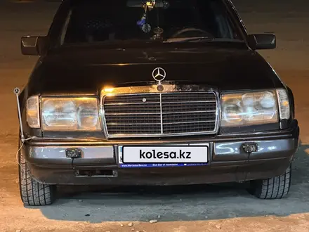 Mercedes-Benz E 230 1991 года за 2 200 000 тг. в Алматы