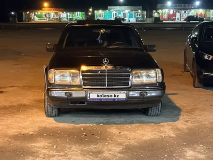 Mercedes-Benz E 230 1991 года за 2 200 000 тг. в Алматы – фото 2