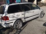 Volkswagen Sharan 2002 года за 1 300 000 тг. в Туркестан – фото 2
