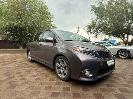 Toyota Sienna 2017 года за 14 000 000 тг. в Уральск – фото 7