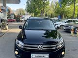Volkswagen Tiguan 2014 года за 7 250 000 тг. в Алматы – фото 2
