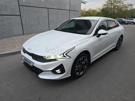 Kia K5 2023 года за 10 600 000 тг. в Алматы – фото 2