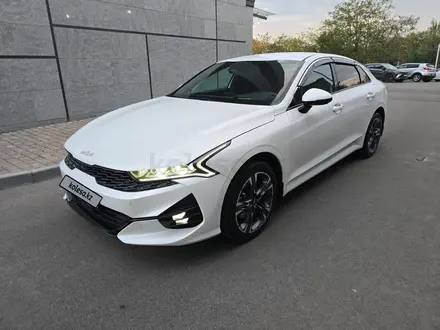 Kia K5 2023 года за 10 600 000 тг. в Алматы – фото 13