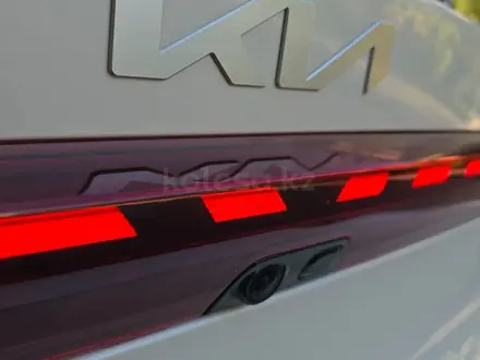 Kia K5 2023 года за 10 600 000 тг. в Алматы – фото 44