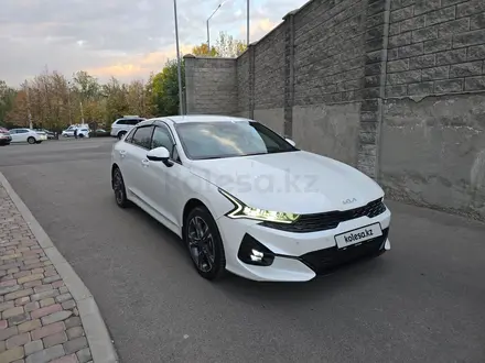 Kia K5 2023 года за 10 600 000 тг. в Алматы – фото 6