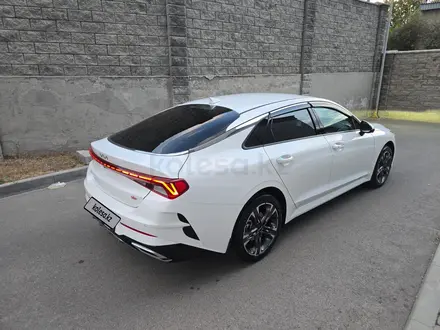 Kia K5 2023 года за 10 600 000 тг. в Алматы – фото 8