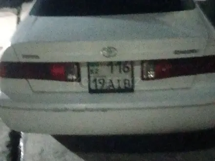 Toyota Camry 1999 года за 2 600 000 тг. в Жаркент – фото 3