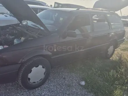 Volkswagen Passat 1992 года за 1 100 000 тг. в Шымкент – фото 4