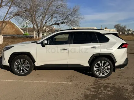 Toyota RAV4 2020 года за 17 500 000 тг. в Актобе – фото 8