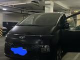 Hyundai Staria 2022 года за 20 500 000 тг. в Астана