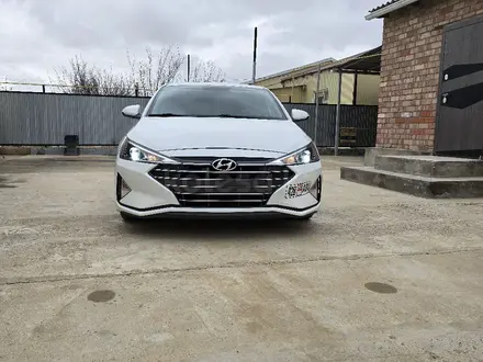 Hyundai Elantra 2018 года за 5 800 000 тг. в Атырау