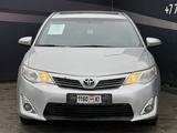 Toyota Camry 2013 года за 9 700 000 тг. в Актобе – фото 2