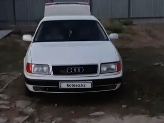Audi 100