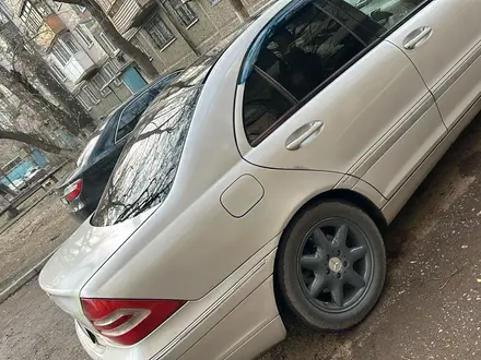 Mercedes-Benz C 240 2003 года за 3 800 000 тг. в Караганда – фото 16