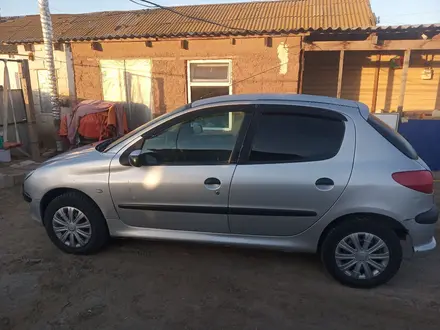 Peugeot 206 2007 года за 1 100 000 тг. в Атырау – фото 6