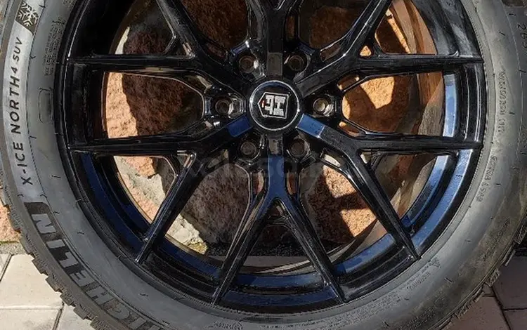 Комплект дисков с резиной за 990 000 тг. в Павлодар