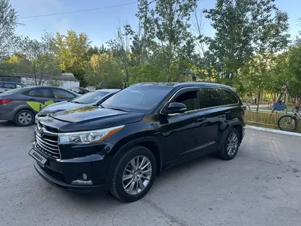 Toyota Highlander 2014 года за 16 500 000 тг. в Астана