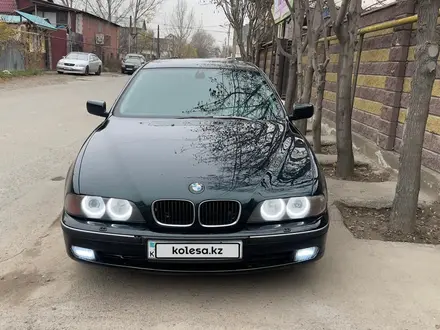 BMW 528 1996 года за 3 200 000 тг. в Алматы