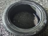 Один баллон 225/50 R17 в хорошем состоянии. за 10 000 тг. в Павлодар