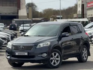 Toyota RAV4, 2011