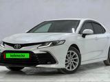 Toyota Camry 2021 года за 15 300 000 тг. в Актау – фото 3