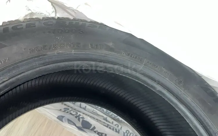 Шины 205/55 R16 пара Bridgestone за 25 000 тг. в Алматы