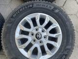 Диски с шинами Land Cruiser 300/Prado 250/Sequoia 2022/LX600/GX550 оригинал за 1 200 000 тг. в Алматы – фото 2