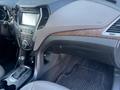 Hyundai Santa Fe 2017 года за 6 500 000 тг. в Атырау – фото 14