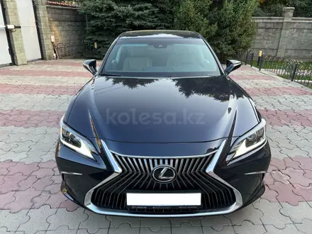 Lexus ES 350 2020 года за 25 000 000 тг. в Алматы – фото 3