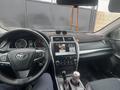 Toyota Camry 2015 годаfor9 800 000 тг. в Жанаозен – фото 2