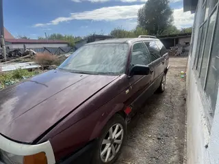 Volkswagen Passat, 1993