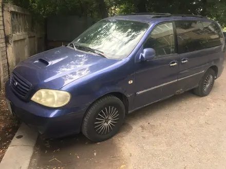 Kia Carnival 2002 года за 1 000 000 тг. в Шымкент