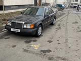 Mercedes-Benz E 230 1990 годаүшін1 450 000 тг. в Жаркент