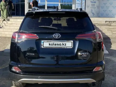 Toyota RAV4 2019 года за 13 600 000 тг. в Уральск – фото 4