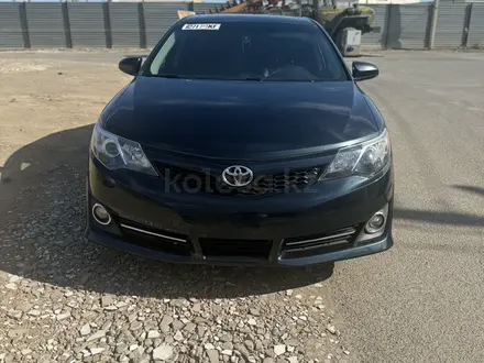 Toyota Camry 2014 года за 6 500 000 тг. в Атырау – фото 2