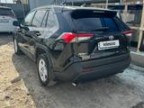 Toyota RAV4 2020 года за 14 200 000 тг. в Атырау – фото 4