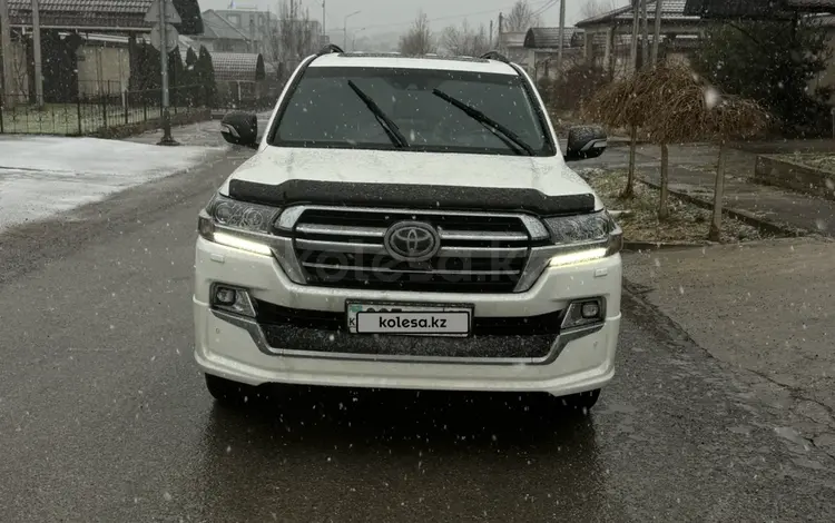 Toyota Land Cruiser 2019 года за 37 000 000 тг. в Шымкент
