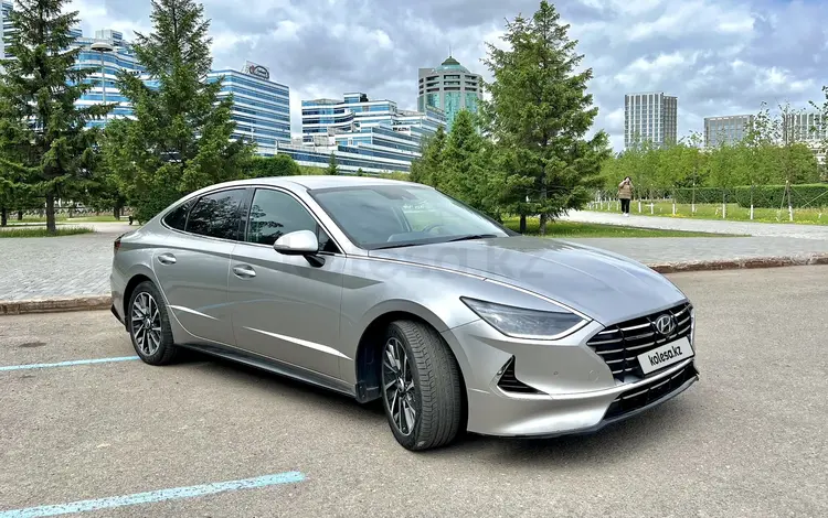 Hyundai Sonata 2021 годаүшін12 950 000 тг. в Астана