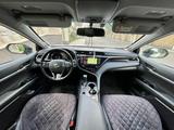 Toyota Camry 2018 года за 17 000 000 тг. в Караганда – фото 5