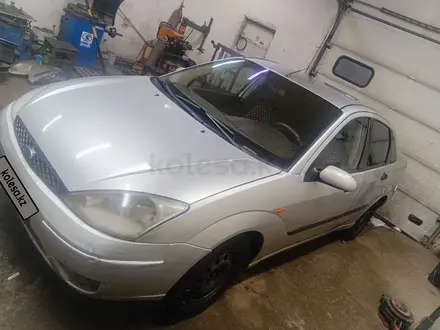 Ford Focus 2004 года за 1 400 000 тг. в Астана – фото 2